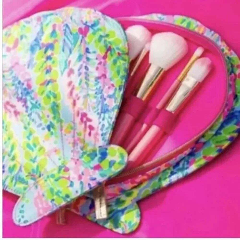 Lilly Pulitzer Makeup Brush Set Clamshell Seashell “Catch The Wave” NEW